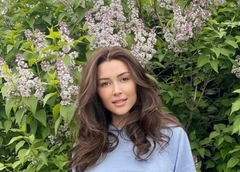 Анна Заворотнюк: «Когда люди спрашивают про маму, я чувствую себя обезьянкой в клетке»