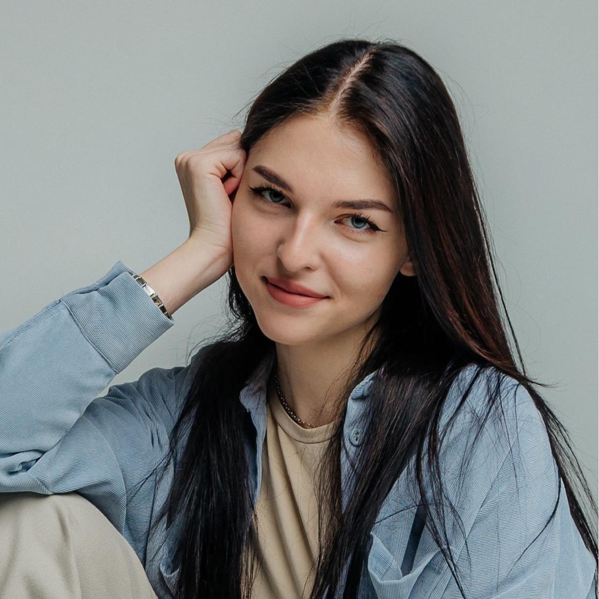 Алина Перескокова