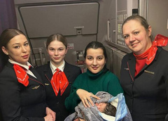 «Ночью, перед полетом, ее выгнал супруг»: у женщины, родившей на борту «Уральских авиалиний», произошла драма