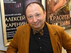 «Не ревную, не боюсь»: жена Гальцева не видит опасности в молодой любовнице мужа