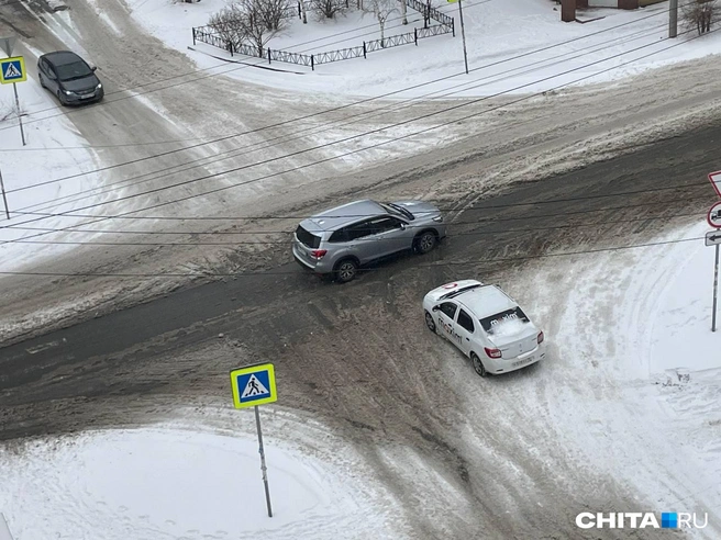 Перекресток Бутина и Балябина ждет трактор | Источник: CHITA.RU