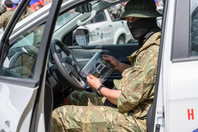 Генеральный директор ГК ССК отметил, что общее число переданной техники за несколько лет сотрудничества с ОНФ составило 250 единиц | Источник: пресс-служба ГК ССК