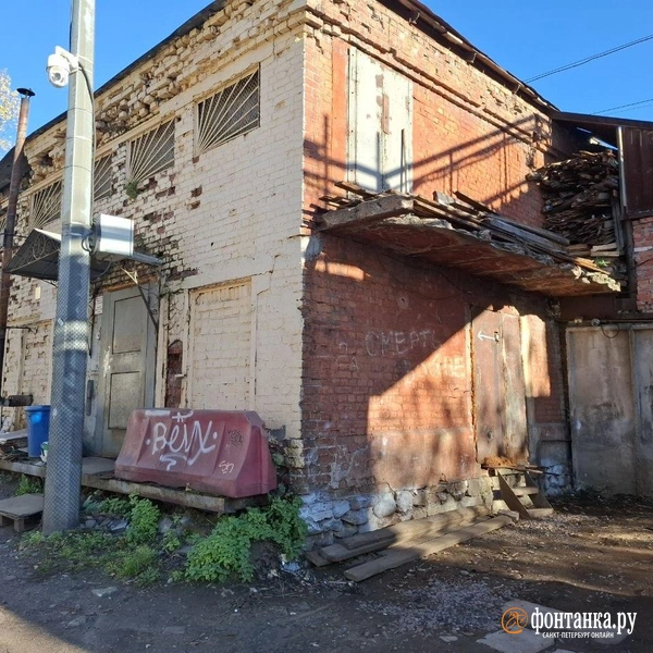 Бывший пункт приема вторсырья | Источник: Ирина Багликова / FONTANKA.RU