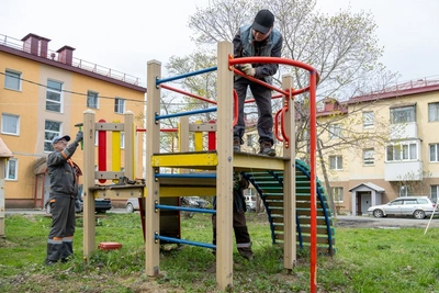 Южносахалинцам разъяснили порядок содержания детских площадок во дворах