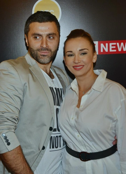 Гурам Баблишвили и Анфиса Чехова | www.starhit.ru