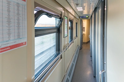 Застрявшие в поездах из-за снегопада остались без еды и воды