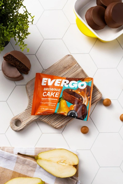 EVERGO: десерты без сахараДесерты EVERGO подойдут тем, кто хочет оставить в жизни сладкое и при этом внимательнее относиться к тому, что ест. Панкейки с начинками и брауни можно взять с собой на работу как перекус, который дает и вкус, и ощущение сытости за счет белка и пищевых волокон.