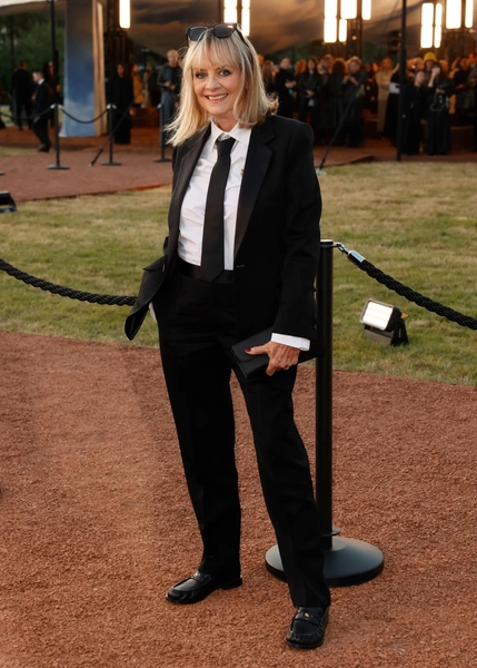 Твигги на показе Burberry, весна-лето 2026 | Источник: MITS/Copyright © 2025 BACKGRID UK