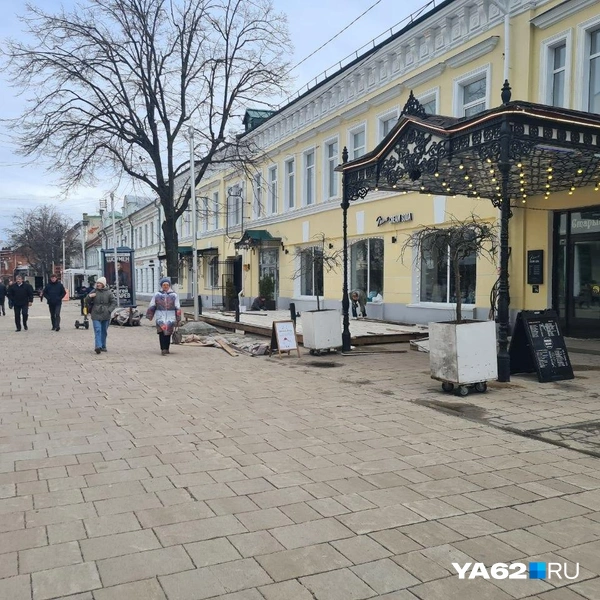 Здесь тоже планируют открыть веранду | Источник: Светлана Коновалова / YA62.RU