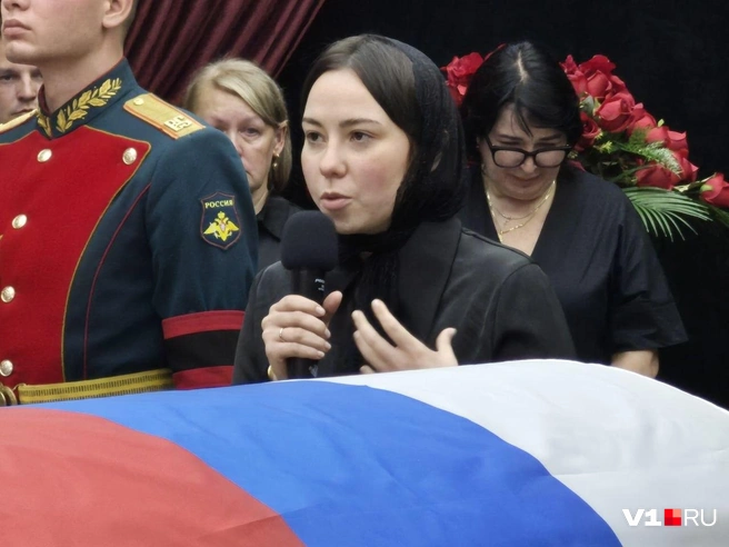 Родные Валерия Ростовщикова пообещали не забывать его | Источник: Ирина Яковлева / V1.RU
