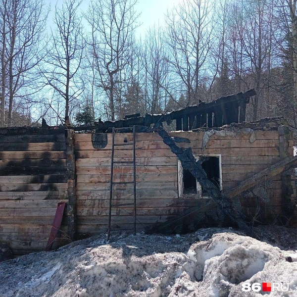 На месте происшествия остался запах гари | Источник: Мария Гришкина / 86.RU