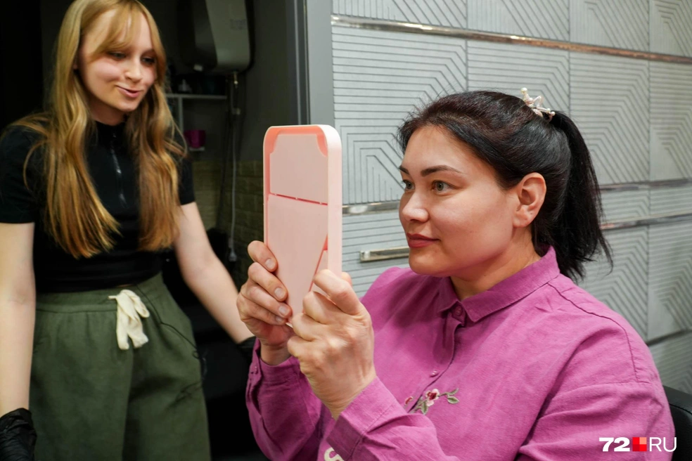 Клиентка — врач, она сама недавно открыла свое дело, поэтому к порыву Насти работать отнеслась с пониманием, доверилась ей и не прогадала | Источник: Семен Громов / 72.RU