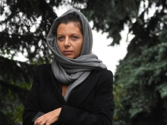 Маргарита Симоньян хранит прах Тиграна Кеосаяна в спальне — почему не захоронит его?