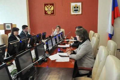 Президиум Консультативного совета одобрил поправки о выплатах медикам