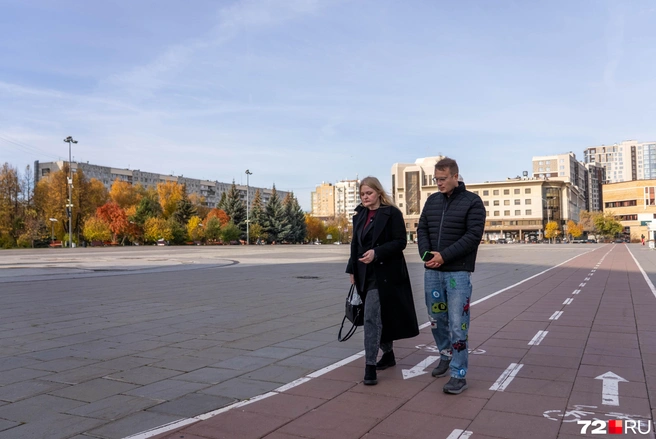 Даже при таких страшных травмах Екатерина все равно любит много ходить  | Источник: Илья Чикотин / 72.RU 