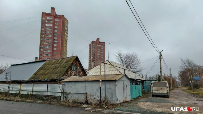 Город контрастов, ага | Источник: Булат Салихов / UFA1.RU