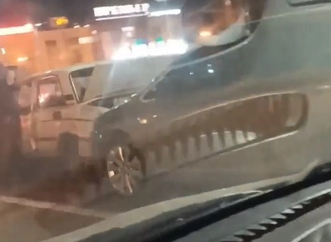 На Московском шоссе произошло массовое ДТП | ya62.ru