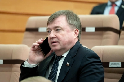 Максим Иванов покидает Госдуму и завершает политическую карьеру