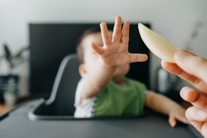 Как кормить ребенка после года: меню и объем порций