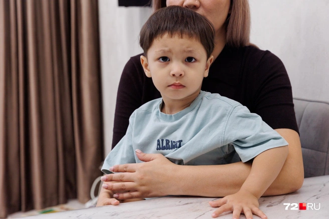 Препарат для поддержания жизни мальчика стоит около 300 миллионов рублей | Источник: Ирина Шарова / 72.RU