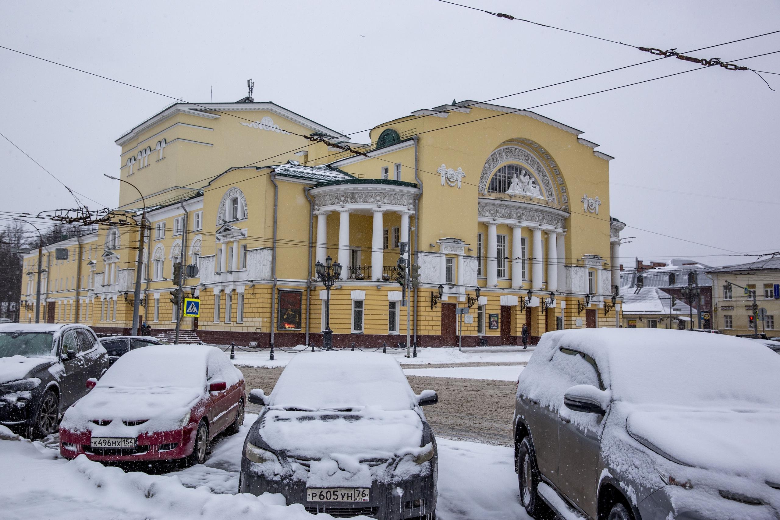 В Ярославле компании депутата не дали разделить площадь Волкова на части -  26 февраля 2022 - 76.ру