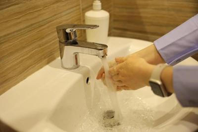 Hepatitis A symptoms emerge after 15–50 days, Novosibirsk authority urges prevention