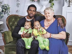 Заберет опека, отчим или африканские родственники — что ждет детей вдовы нигерийского принца?