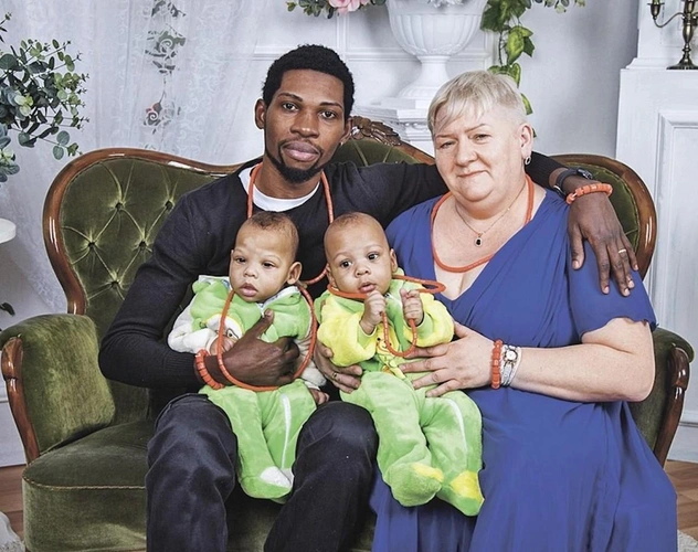 Заберет опека, отчим или африканские родственники — что ждет детей вдовы нигерийского принца?