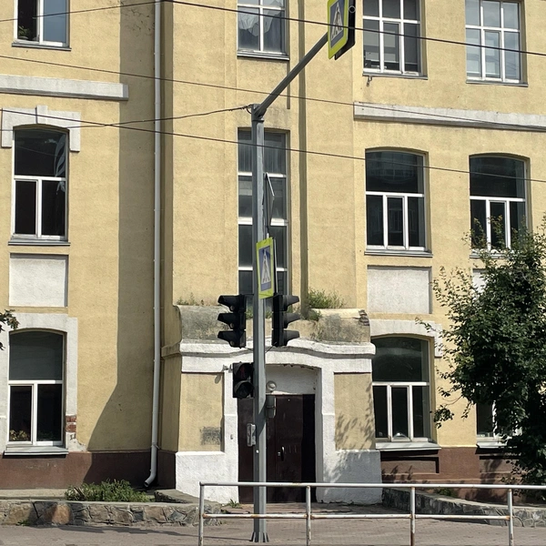 Изначально постройка имела черты неорусского стиля | Источник: Алёна Золотухина / NGS.RU