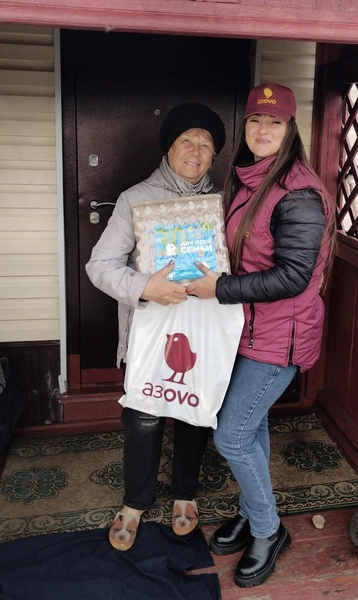 Подобные встречи помогают ветеранам чувствовать свою значимость, а молодым сотрудникам&nbsp;— видеть пример преданности делу | Источник: Азовская птицефабрика