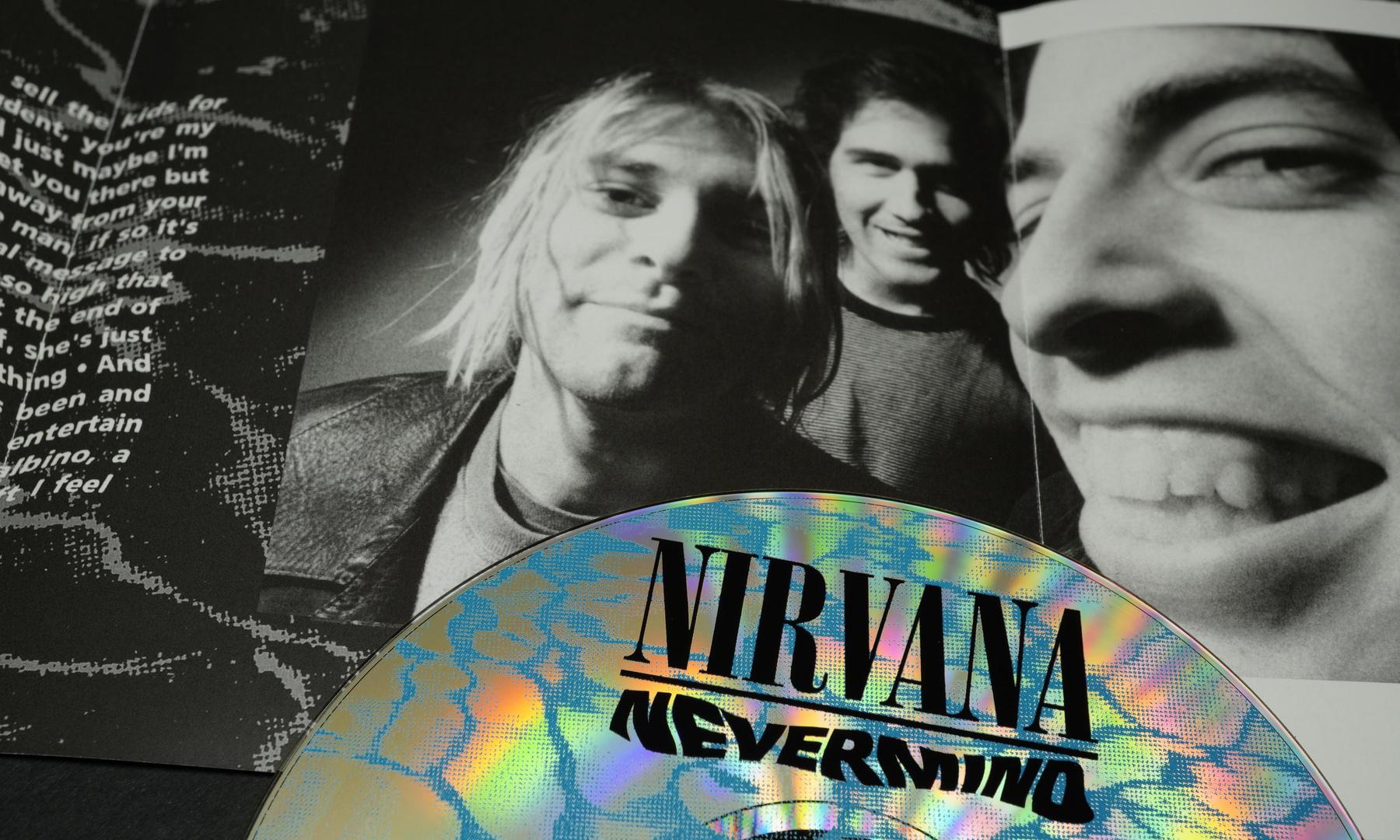 Зумеры оказались фанатами группы Nirvana: почему они боготворят Курта Кобейна?
