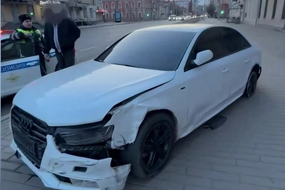 Пьяный бесправник на Audi устроил погоню со стрельбой в Красноярске