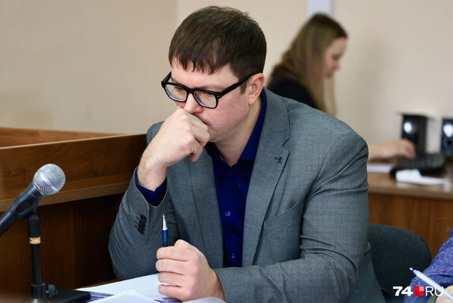Галкина на заседании не было, его интересы представлял адвокат  | Источник: Михаил Шилкин 