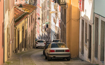 6 особенностей дорог и водителей в Португалии, которые возмущают переехавших туда россиян