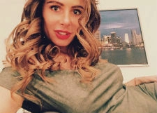 Саша Зверева рассказала о подготовке к родам