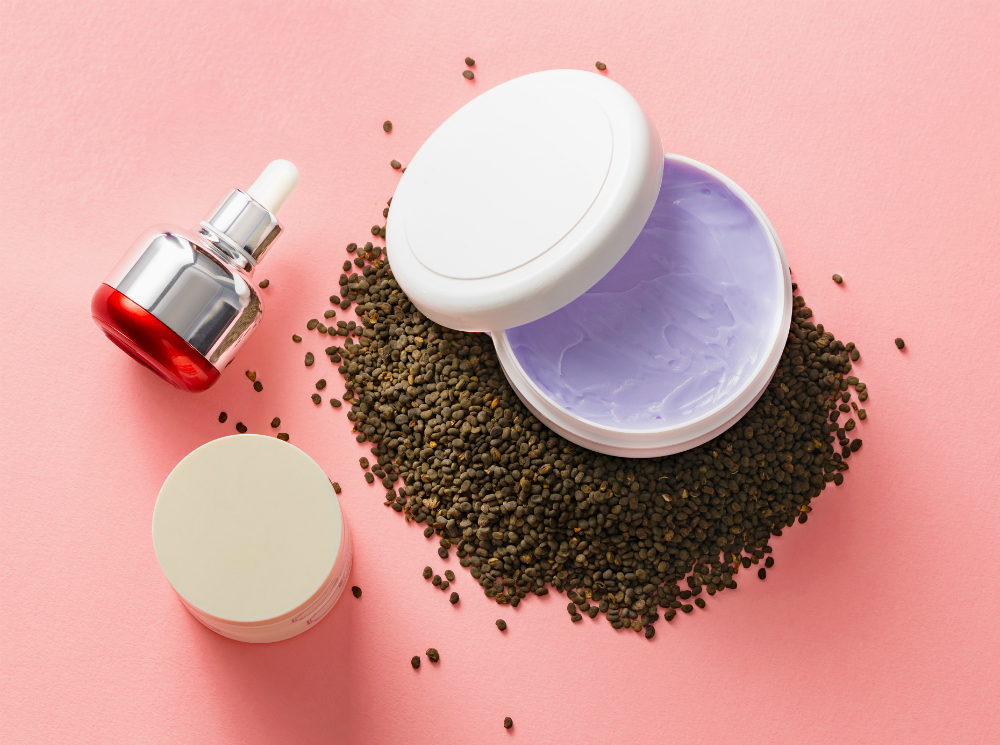 Вместо ретинола: что такое бакучиол и в чем его преимущество | marieclaire.ru