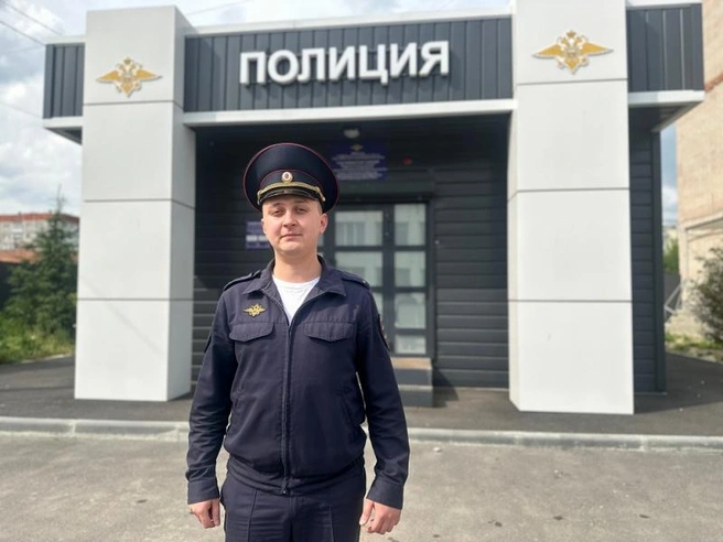 Участковый вынес документы и отбуксировал авто из огня | mgorsk.ru