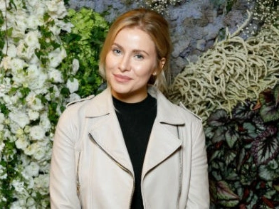 Знаменитости выступили парфюмерными экспертами