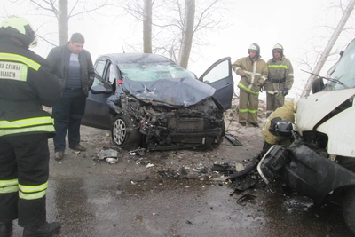 Авария в Павловске: «Ладу» раздробило при столкновении
