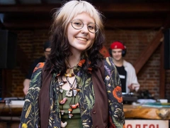 Дочь Глюкозы: «Я никогда не хожу одна, иначе парни распускают руки!»