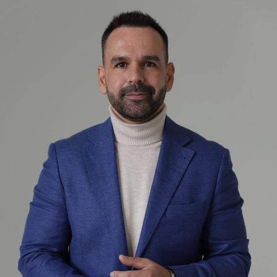 <p>Андрей Меньшиков</p>