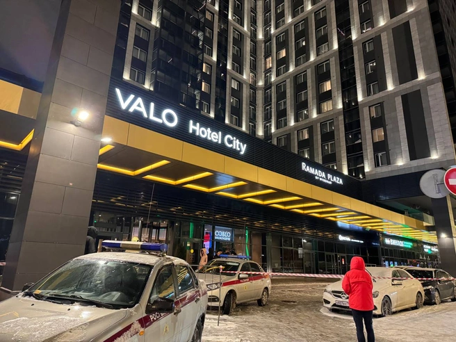 В эвакуированный апарт-отель Valo начали пускать жильцов. Люди ждали три часа | Источник: читатель «Фонтанки» Кирилл