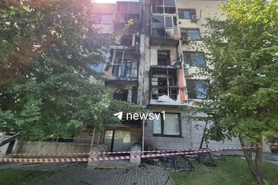 Жители Родниковой Долины разбирают завалы после пожара