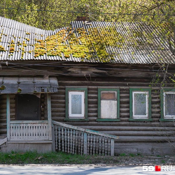 Не у всех домиков есть крылечки | Источник: Тимофей Калмаков / 59.RU