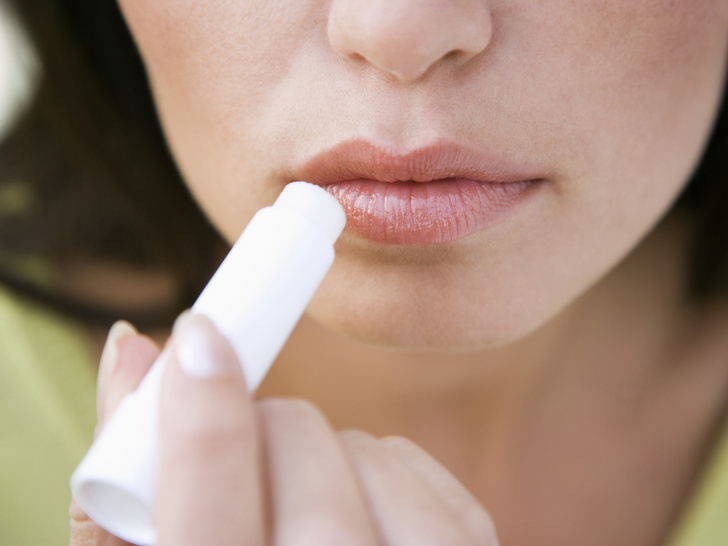 Полный гид по уходу за кожей губ: правила, советы и частые ошибки