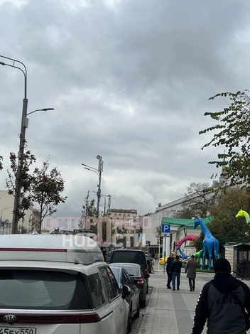 Дым был виден со стороны Московского зоопарка | Источник: «Осторожно, Москва» / T.me