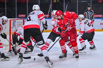 Чемпион мира принёс победу «Молоту» хет-триком