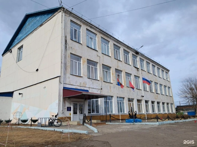 Так выглядит здание Красноярского техникума транспорта и сервиса | Источник: 2gis.ru