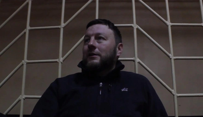 Вадим Власов обещал, что будет во всём помогать следствию | Источник: Медиа Компания / YouTube.com