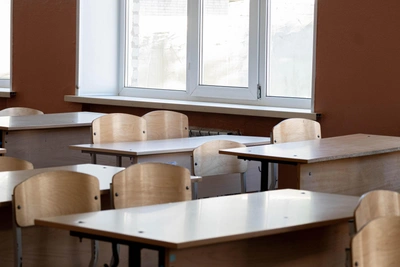 Полиция расследует преследование учительницы подростками